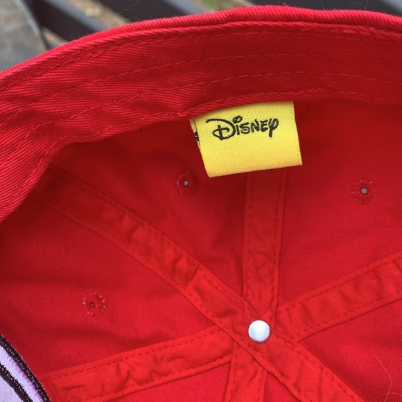 Embroidered Authentic Disney Red Strapback Hat With Mickey Mouse Logo - Picture 4 of 5
